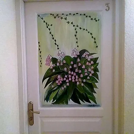 Bed & Breakfast Les De La Nied 3*