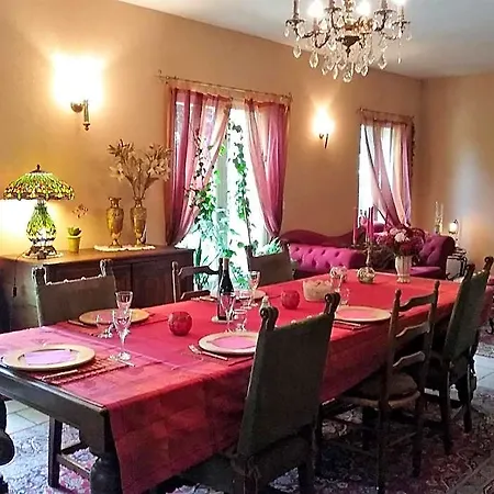 Les De La Nied Bed & Breakfast