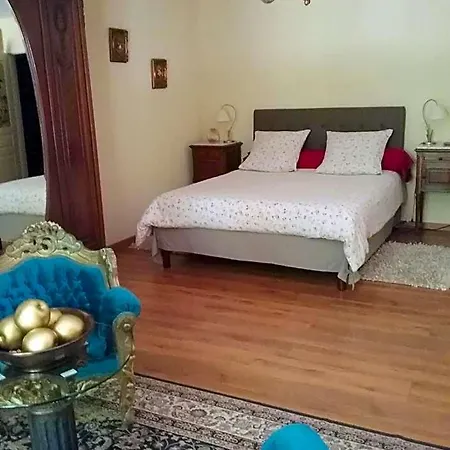 Les De La Nied Bed & Breakfast