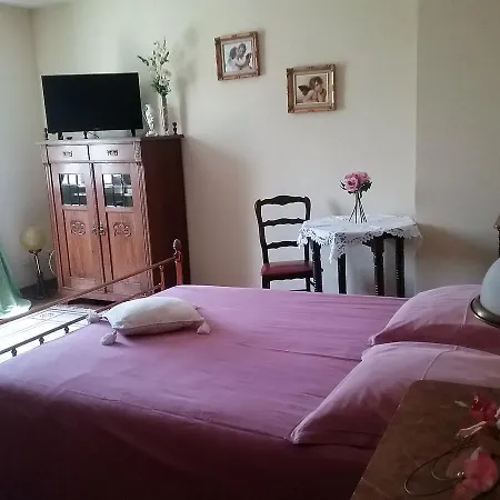 Les De La Nied Bed & Breakfast 3*